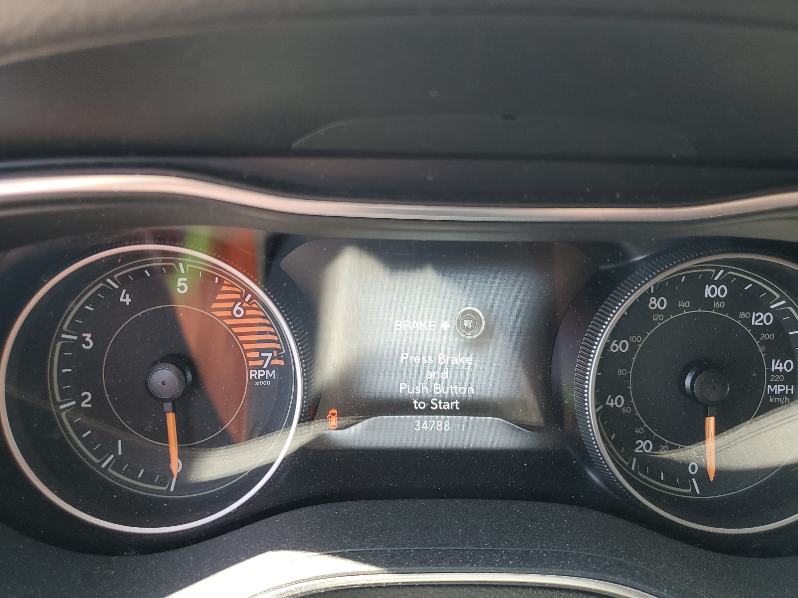 1C4PJMDN0KD214085 2019 Jeep Cherokee Limited