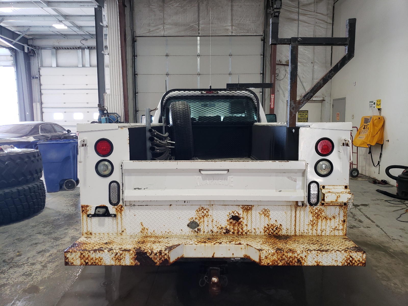 1FDBF3F63BEC58549 2011 Ford F350 Super Duty