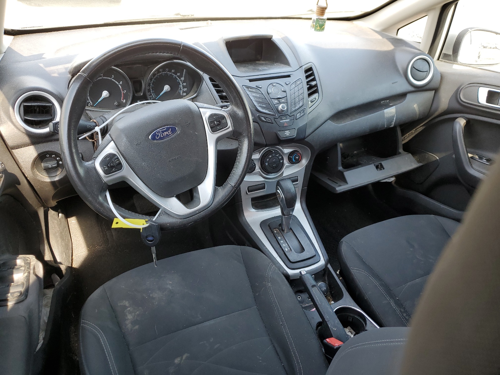 3FADP4EJ7GM120302 2016 Ford Fiesta Se