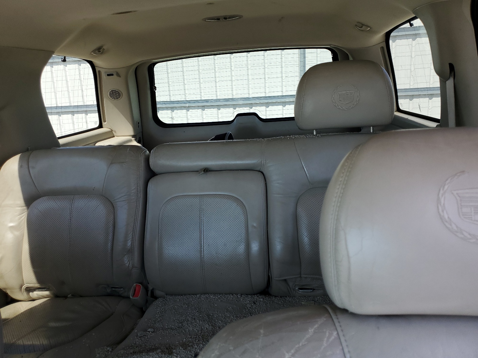 1GYEK63N82R139408 2002 Cadillac Escalade Luxury