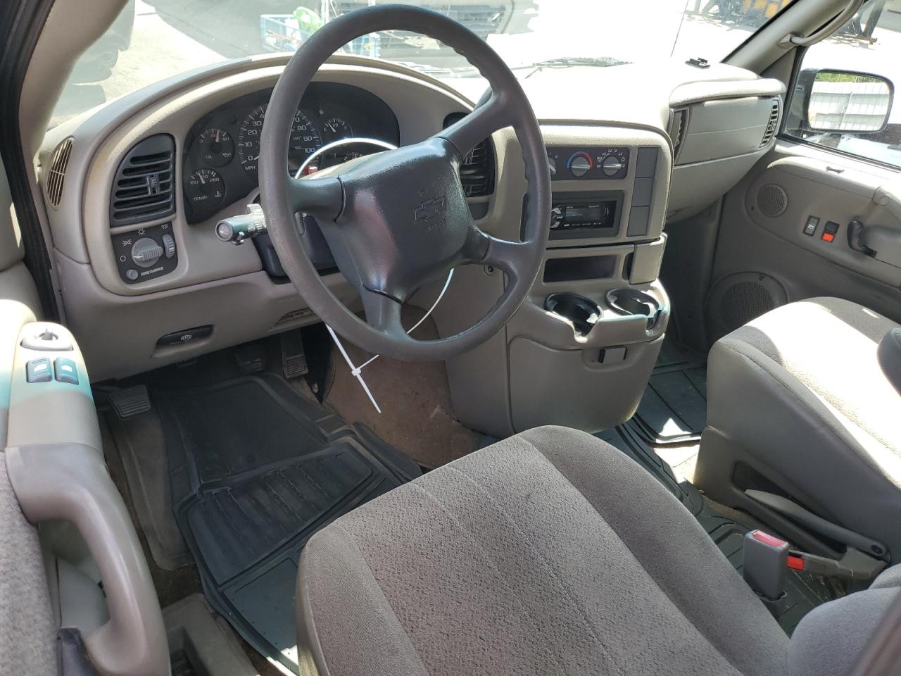 2003 Chevrolet Astro VIN: 1GNDM19X63B121742 Lot: 60883944