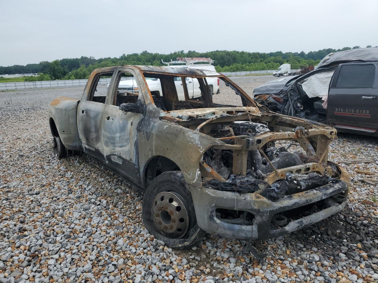 2019 RAM 3500 - Image 4