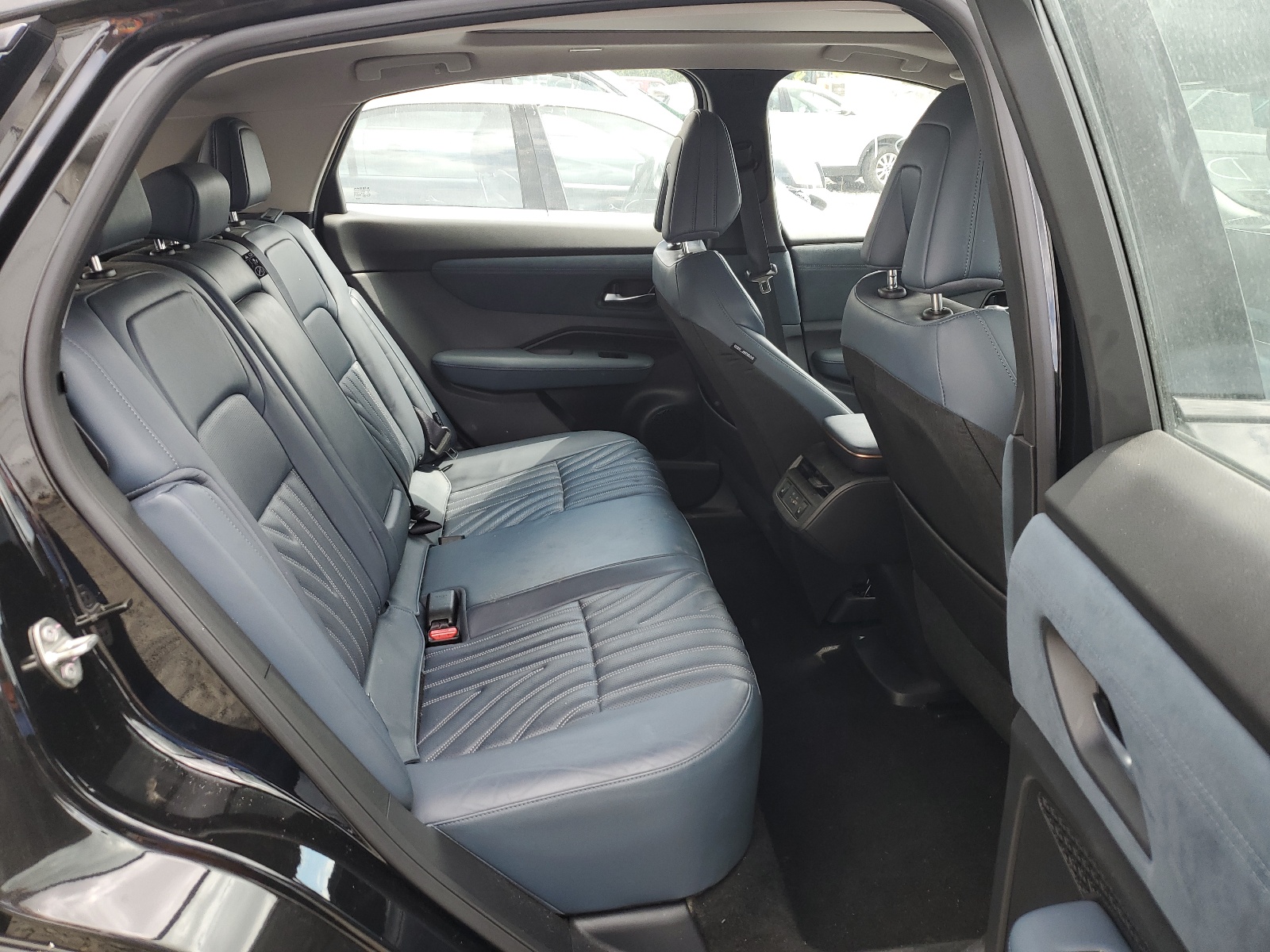 JN1DF0CD6PM700917 2023 Nissan Ariya Platinum +