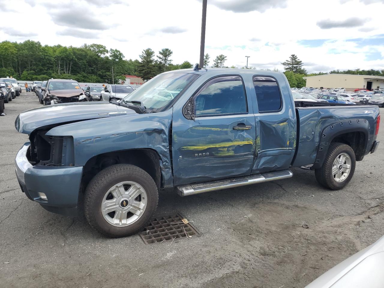 1GCRKSE34BZ101461 2011 Chevrolet Silverado K1500 Lt