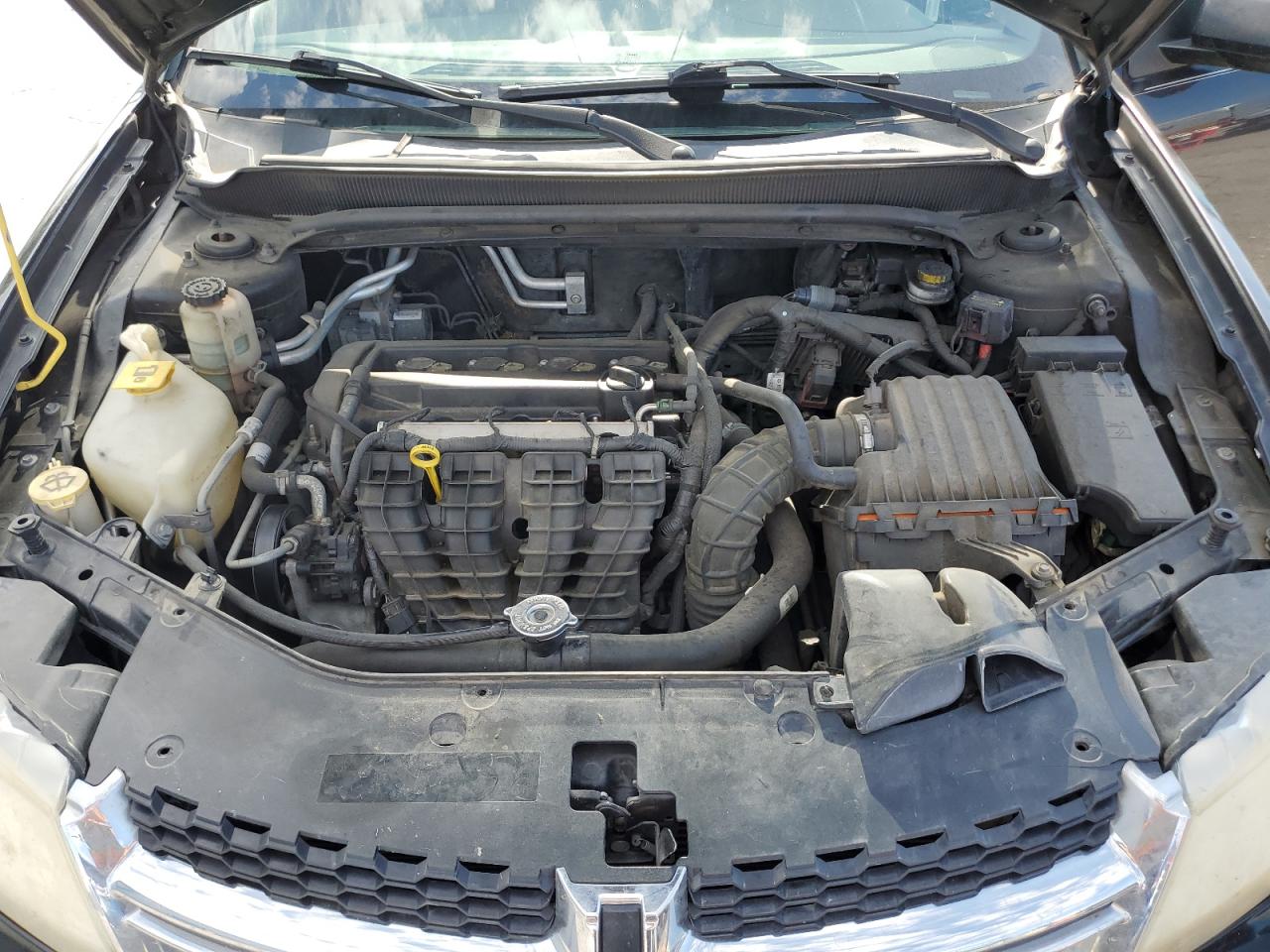 2012 Dodge Avenger - Image 12