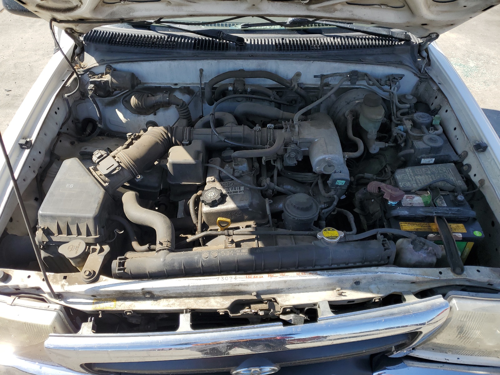 5TENL42N4YZ707725 2000 Toyota Tacoma