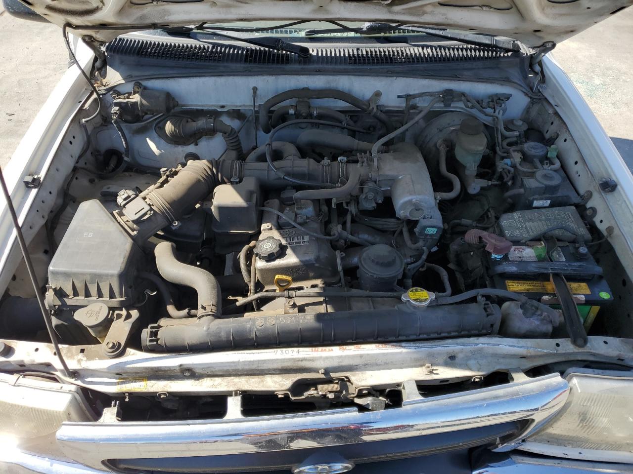 2000 Toyota Tacoma VIN: 5TENL42N4YZ707725 Lot: 58390964