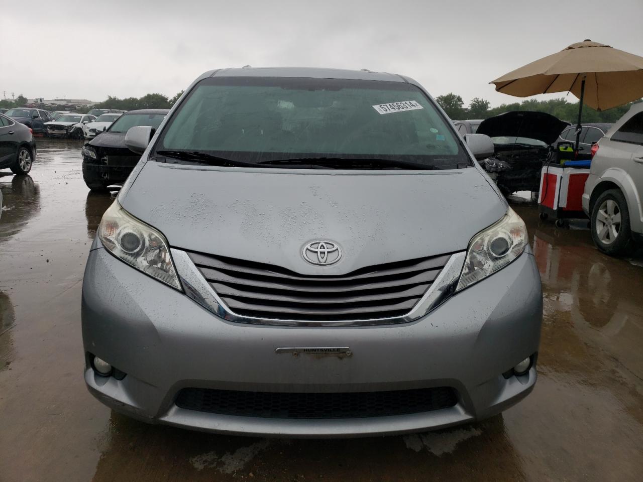 2015 Toyota Sienna - Image 5