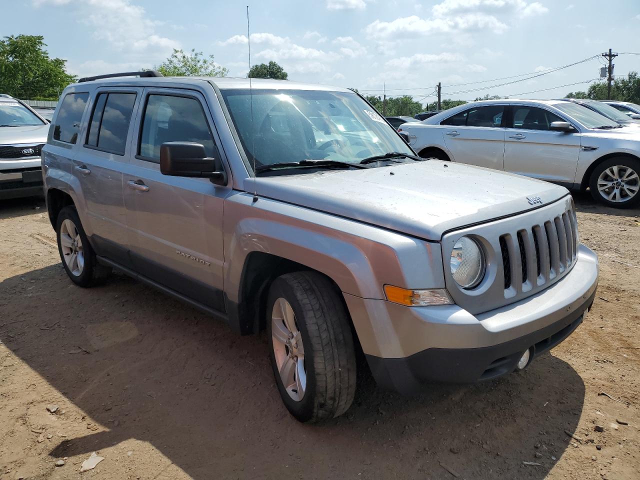 VIN 1C4NJRFB3ED769236 2014 JEEP PATRIOT no.4