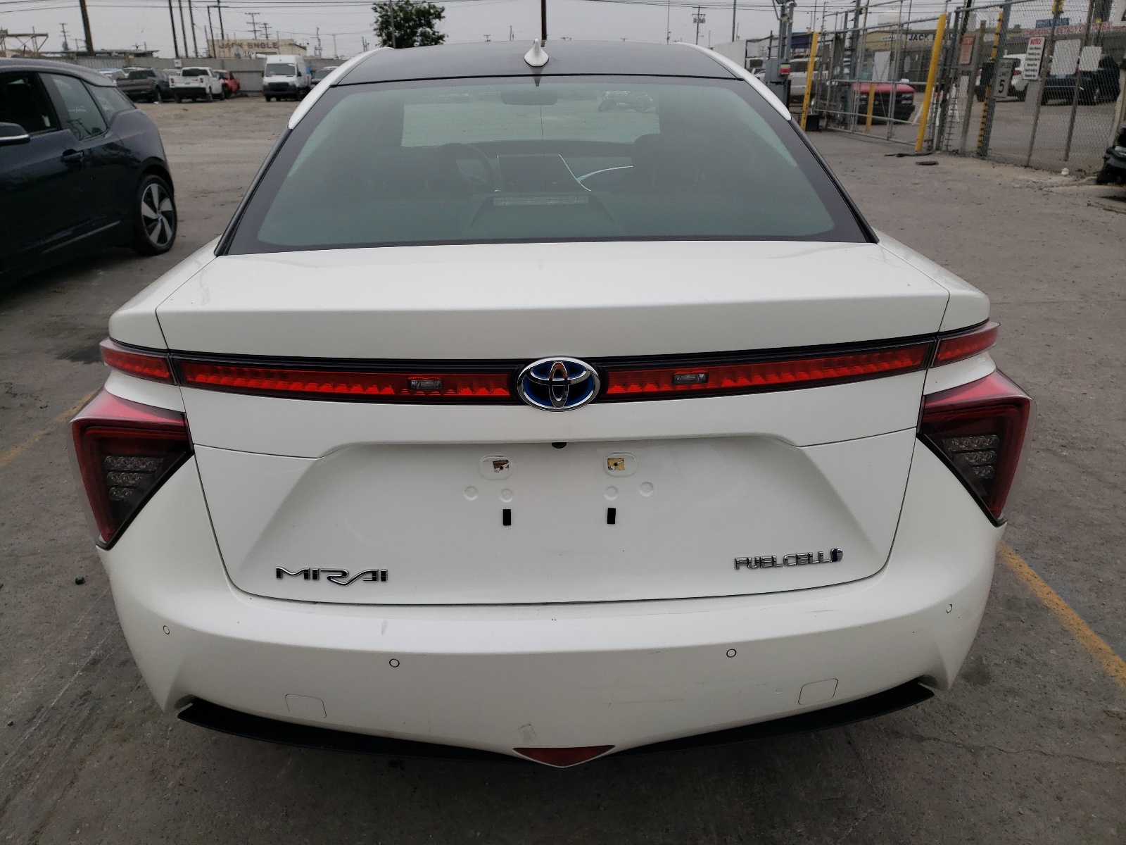 2018 Toyota Mirai vin: JTDBVRBD6JA004807