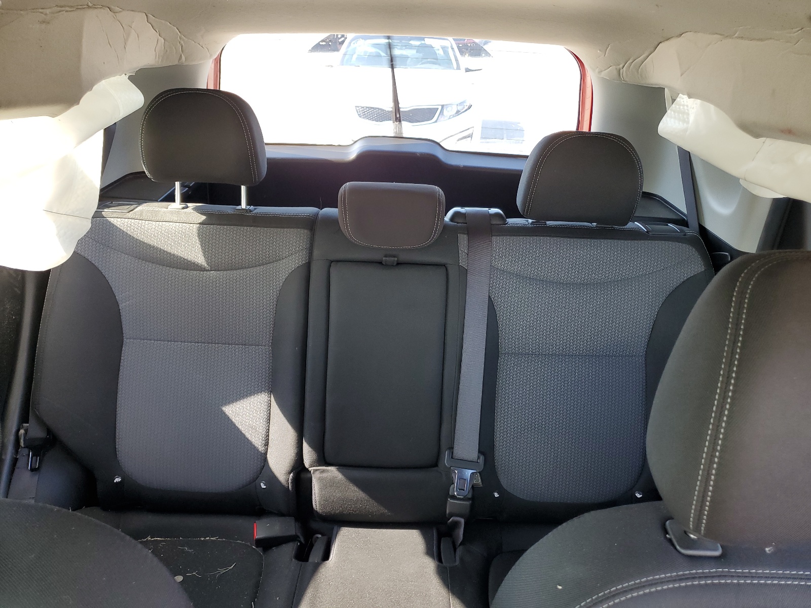 KNDJP3A57J7582957 2018 Kia Soul +