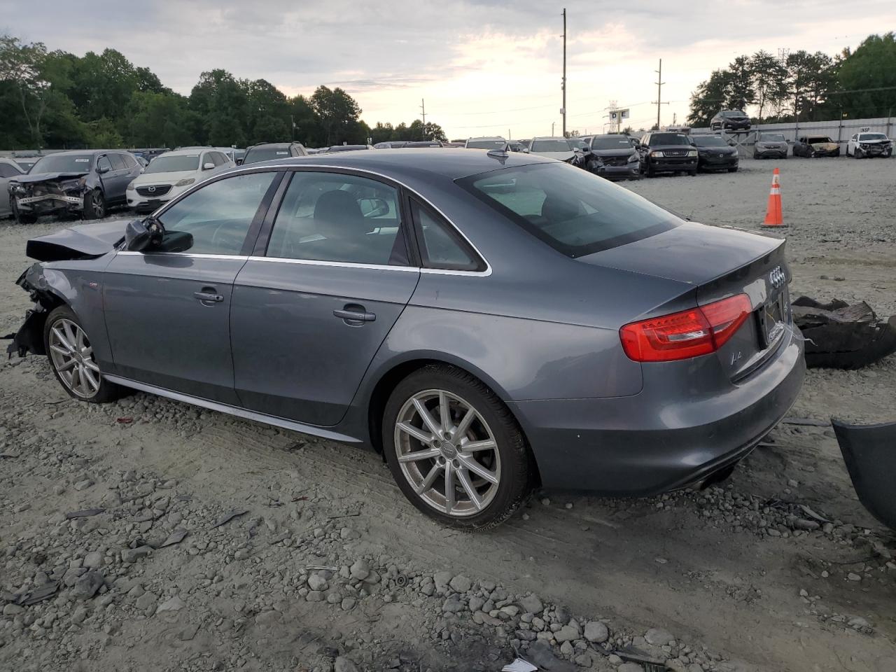 WAUFFAFL2GN003606 2016 AUDI A4 - Image 2