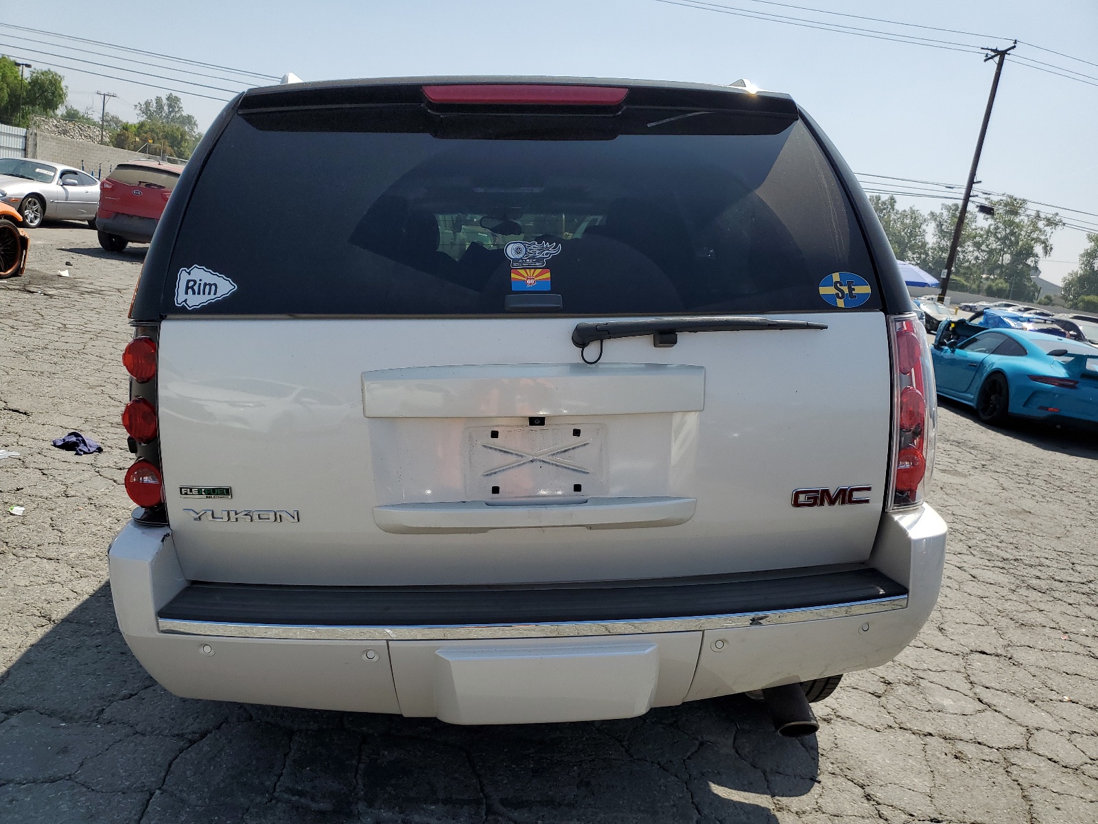 1GKS2EEF4CR316468 2012 GMC Yukon Denali