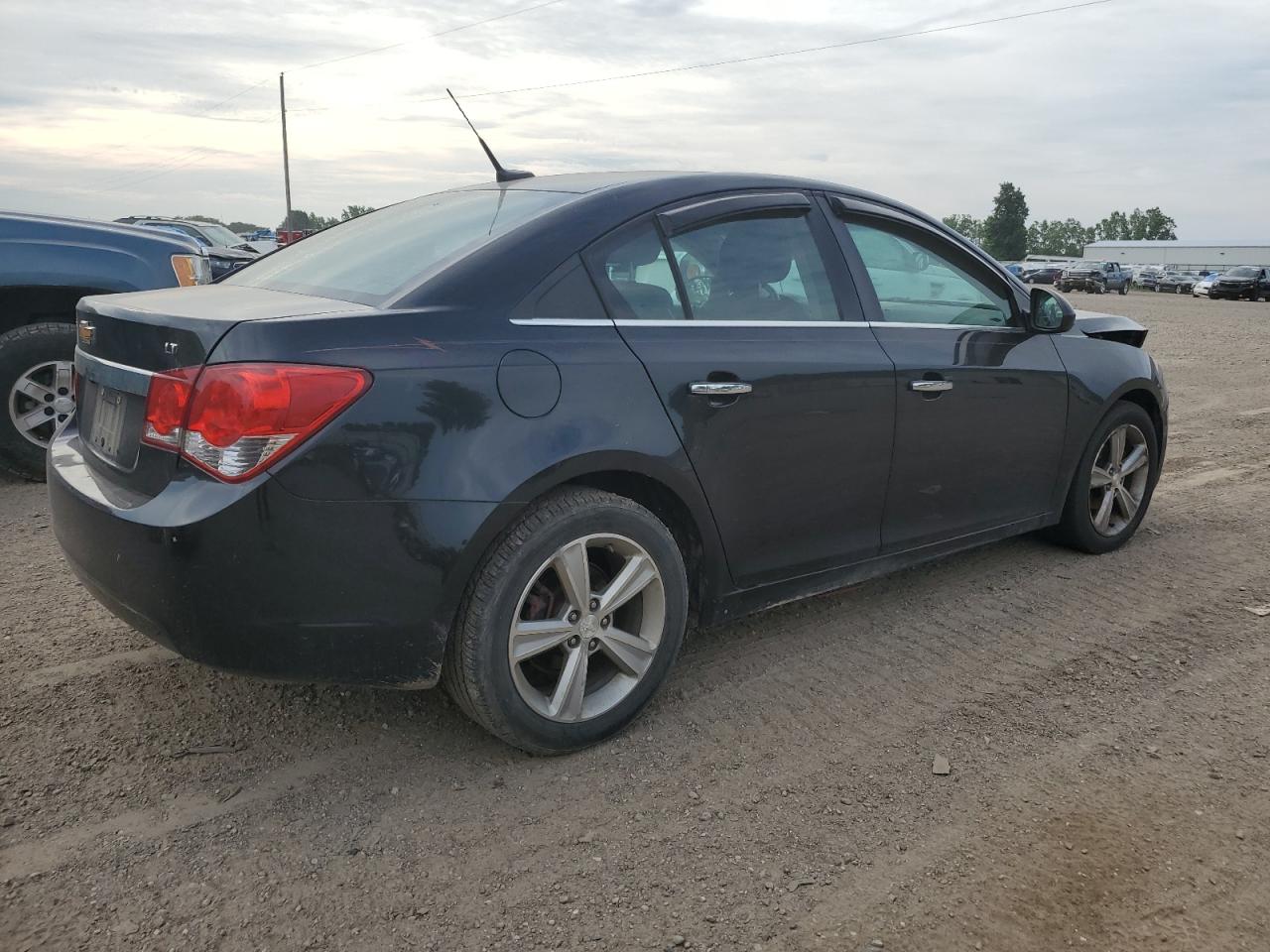2013 Chevrolet Cruze - Image 3
