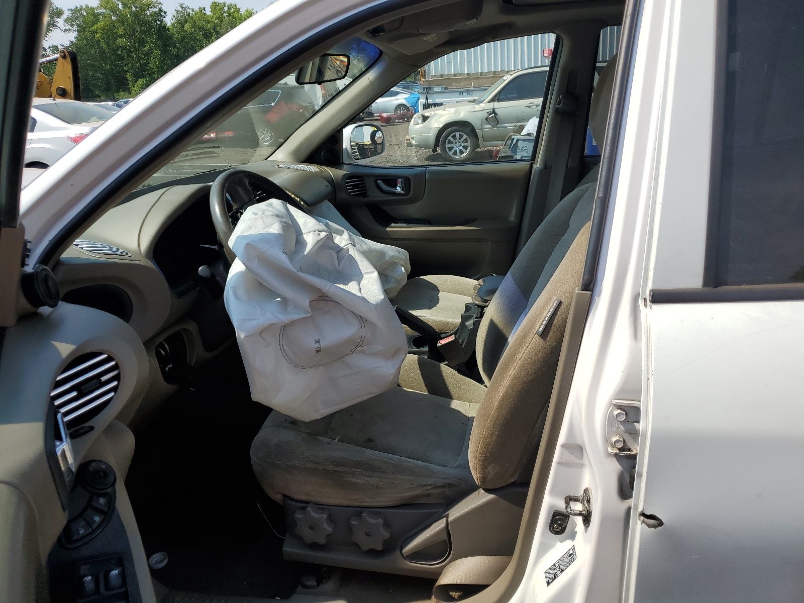 KM8SC73D54U827011 2004 Hyundai Santa Fe Gls