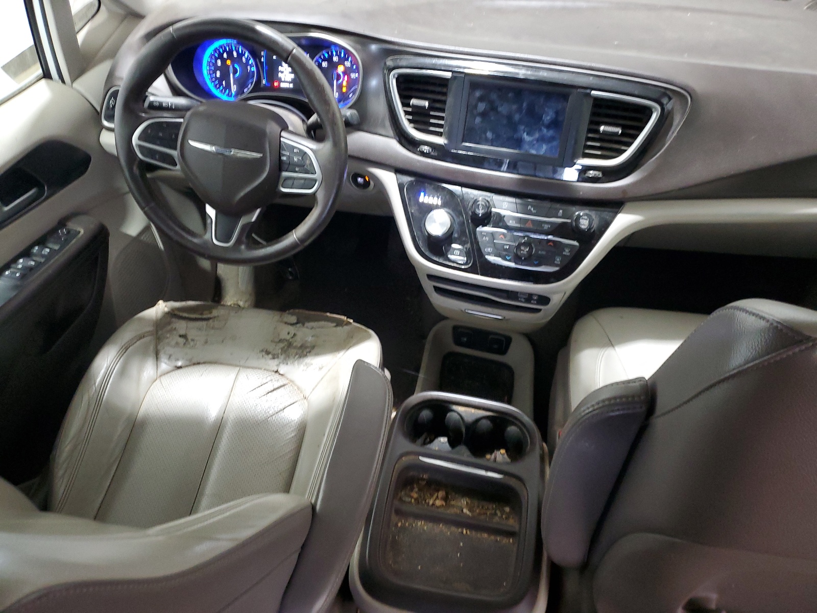 2C4RC1BGXJR141504 2018 Chrysler Pacifica Touring L