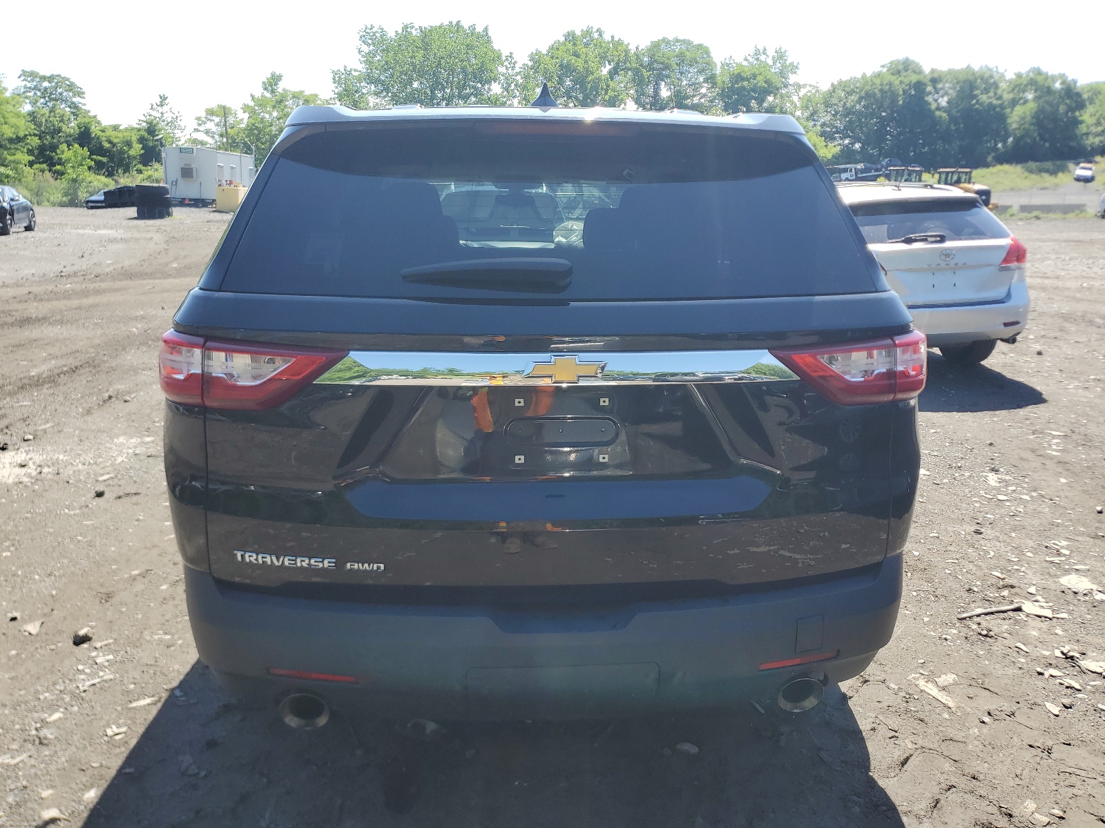 1GNEVFKW3JJ237435 2018 Chevrolet Traverse Ls