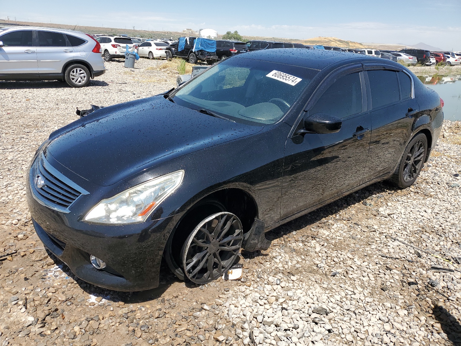 2013 Infiniti G37 vin: JN1CV6AR8DM358513