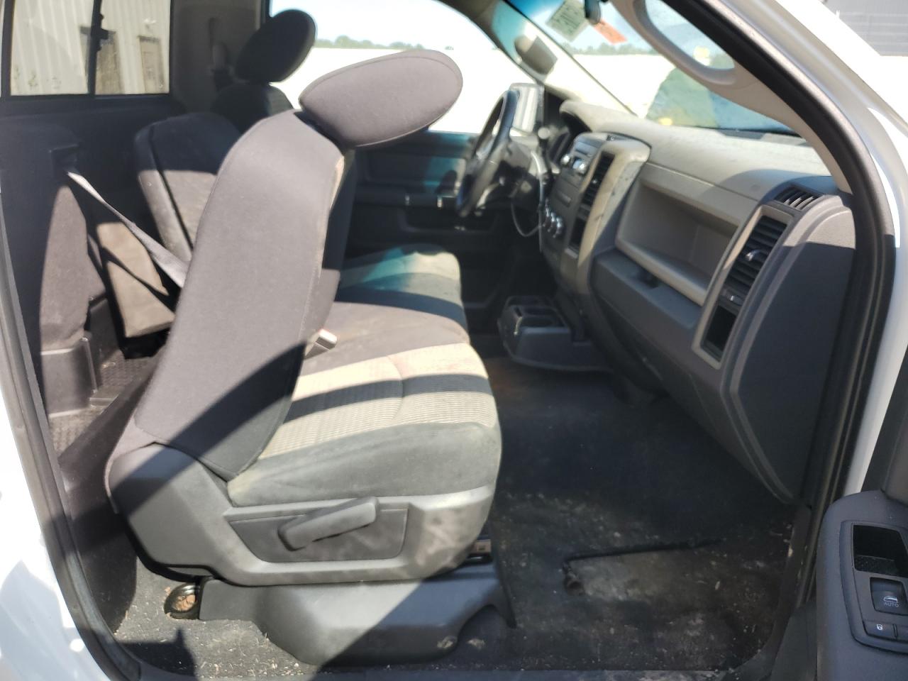 3D7JV1ET0BG633035 2011 Dodge Ram 1500