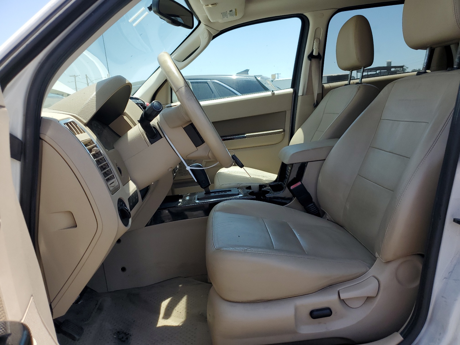 1FMCU0EG4BKC63697 2011 Ford Escape Limited