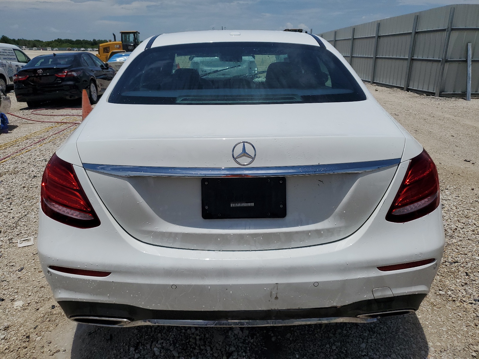 WDDZF4JB9JA455363 2018 Mercedes-Benz E 300