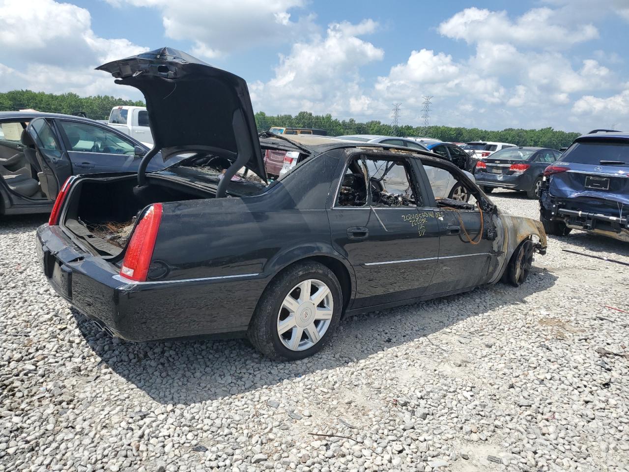 2007 Cadillac Dts VIN: 1G6KD57Y47U222052 Lot: 57964444