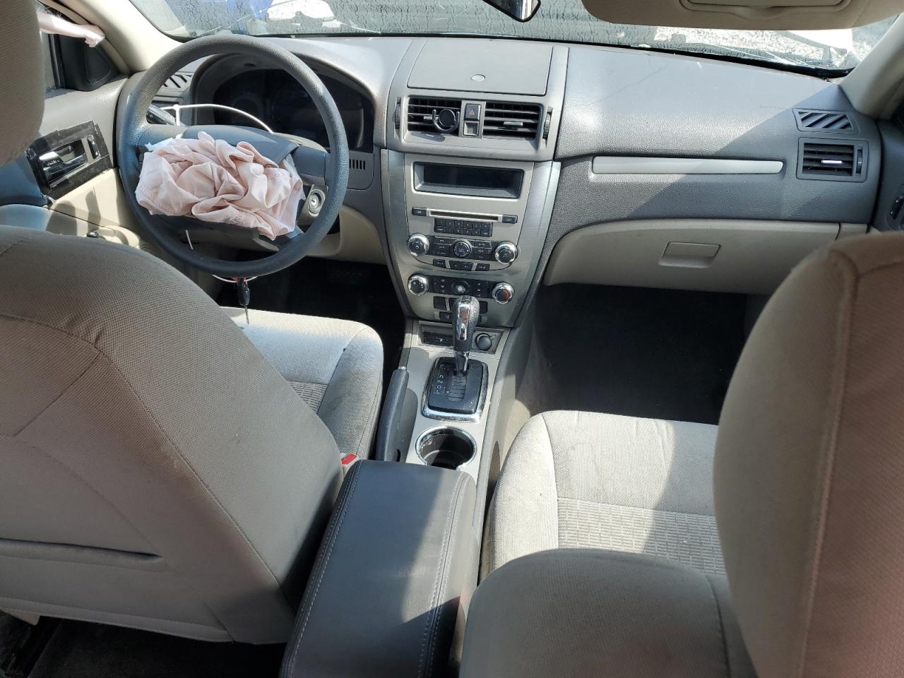 2011 Ford Fusion Se VIN: 3FAHP0HA0BR302070 Lot: 58112544