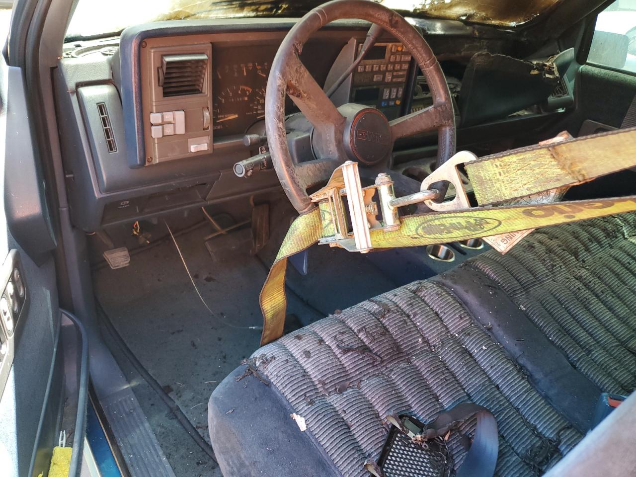 1994 Chevrolet Gmt-400 K1500 VIN: 1GCEK14K0RZ100738 Lot: 58813924