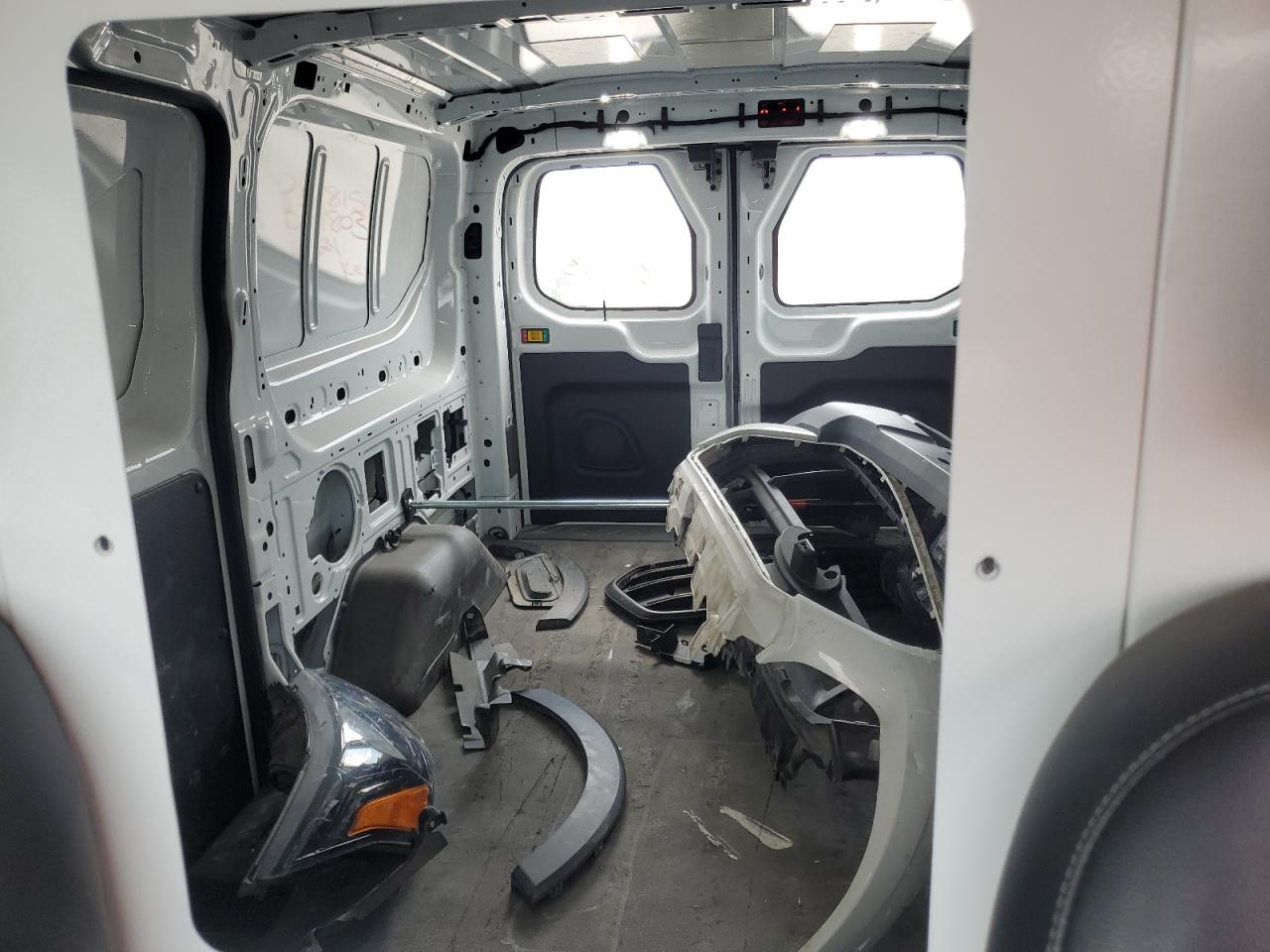 2020 Ford Transit - Image 10
