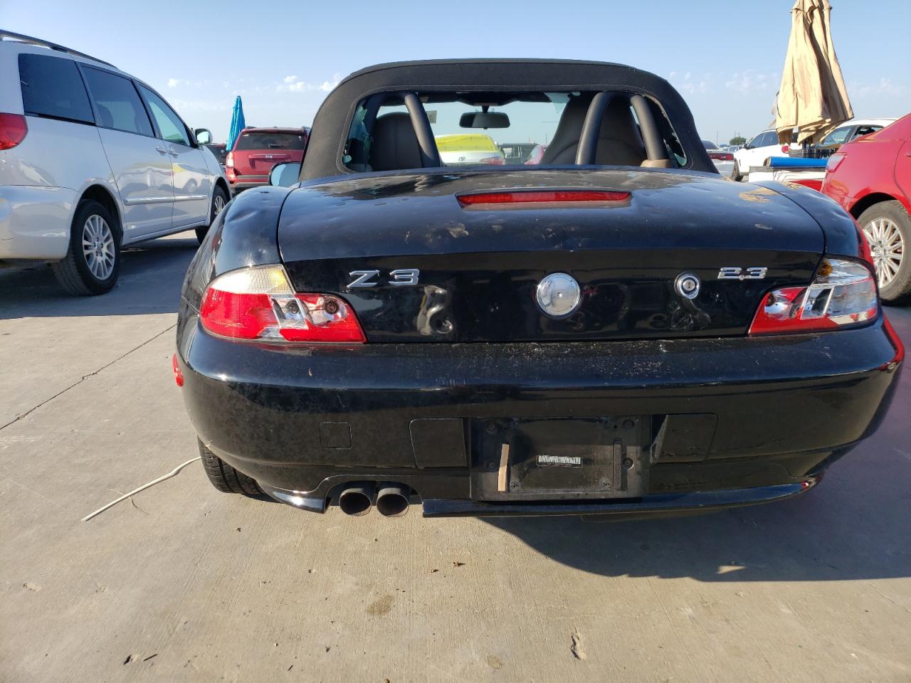 4USCH9349YLG04016 2000 BMW Z3 2.3