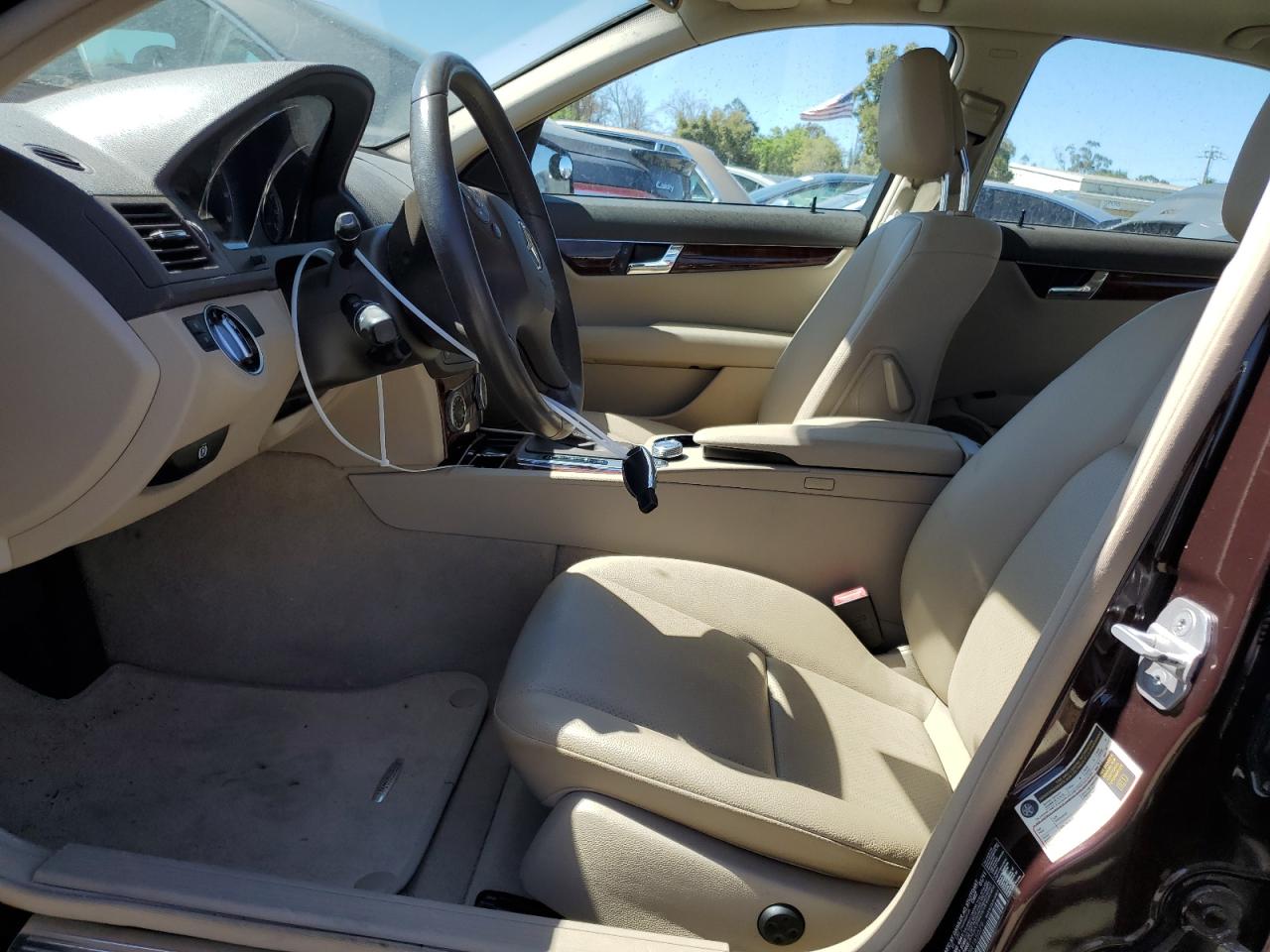 2011 Mercedes-Benz C 300 VIN: WDDGF5EB5BR165079 Lot: 60732114