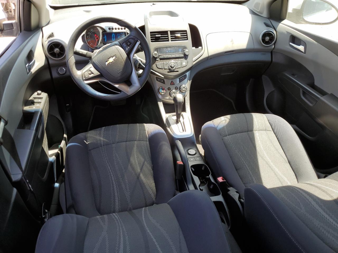 2013 Chevrolet Sonic - Image 8