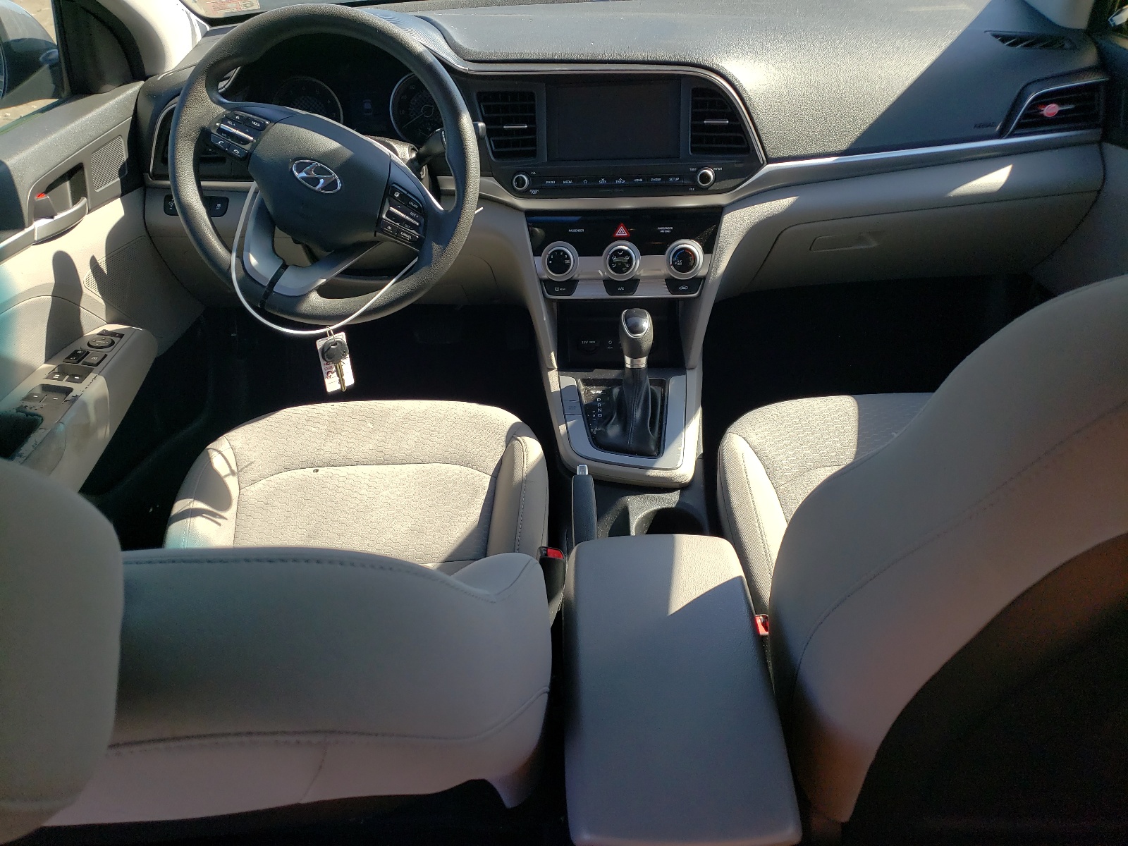 5NPD84LF2KH408538 2019 Hyundai Elantra Sel