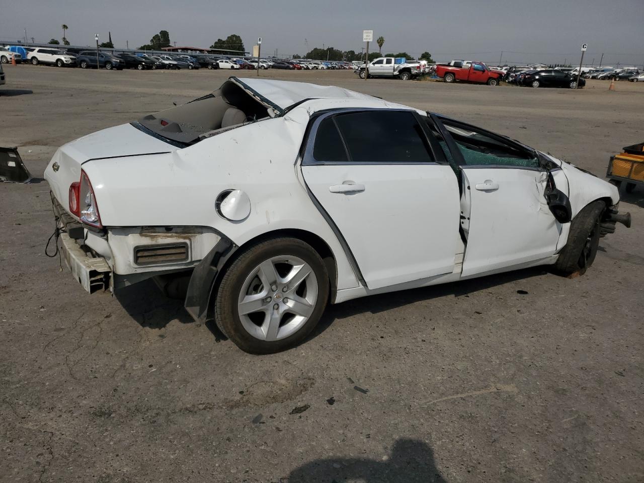2011 Chevrolet Malibu - Image 3