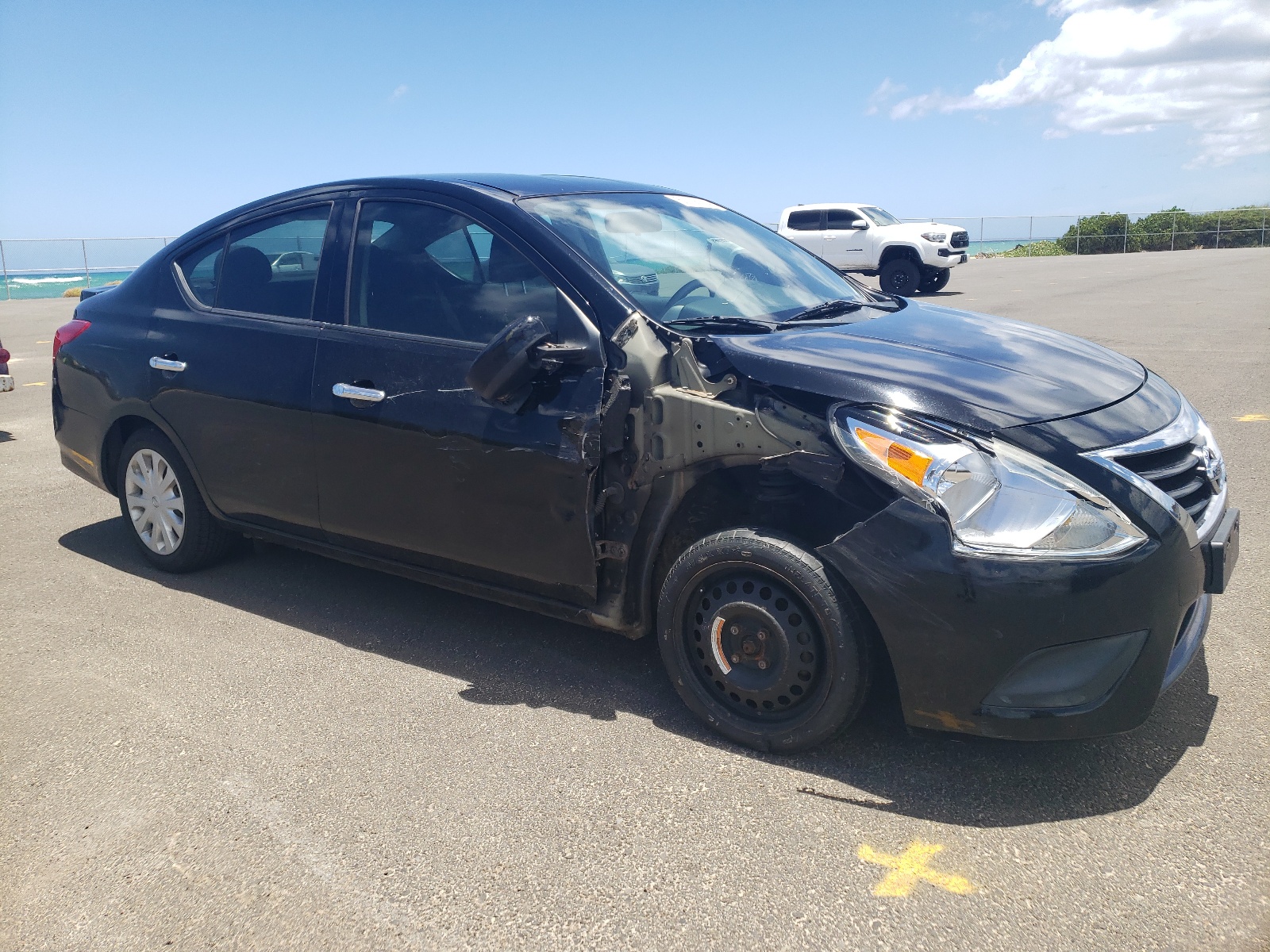 2016 Nissan Versa S vin: 3N1CN7AP2GL804559