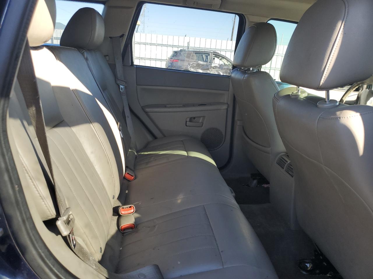 2005 Jeep Grand Cherokee Laredo VIN: 1J4HR48N15C604950 Lot: 58046044