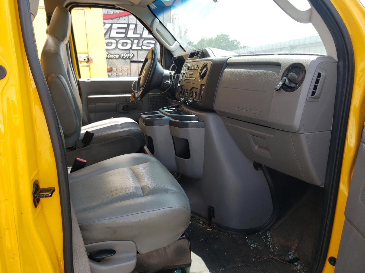 2019 Ford Econoline E350 Super Duty Cutaway Van VIN: 1FDWE3FSXKDC15883 Lot: 59973474