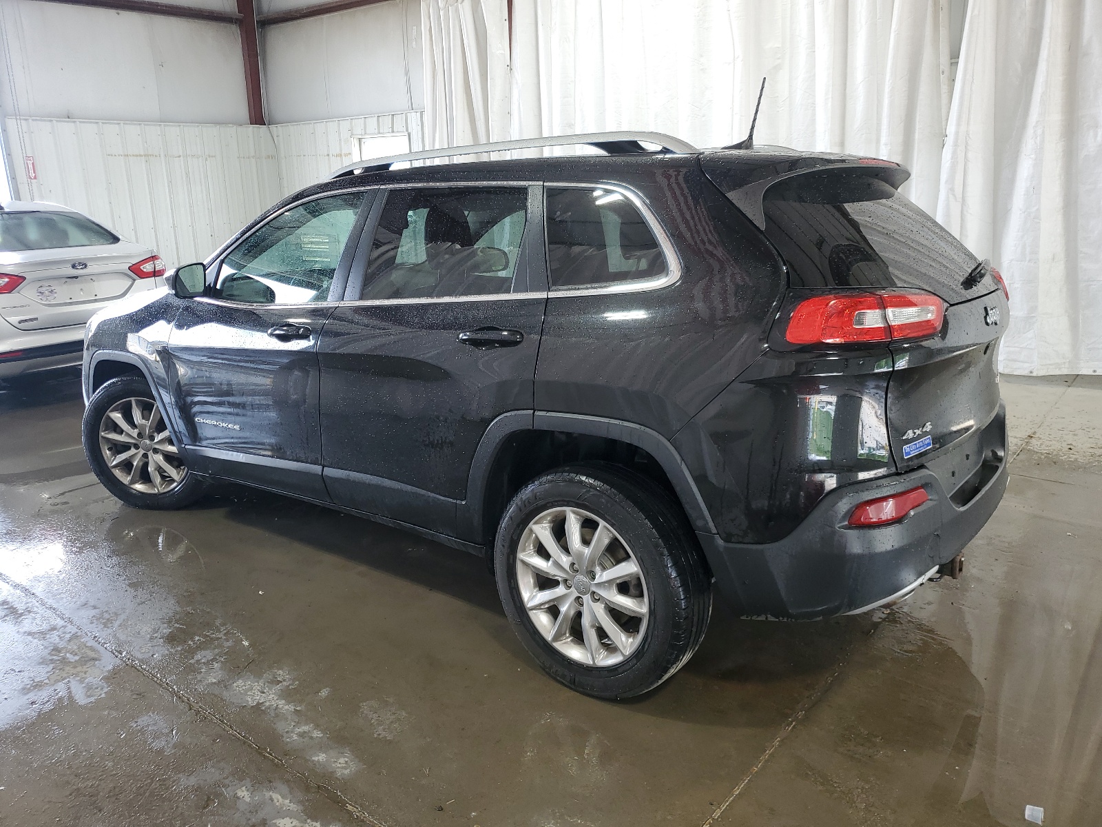 2017 Jeep Cherokee Limited vin: 1C4PJMDB7HW520526