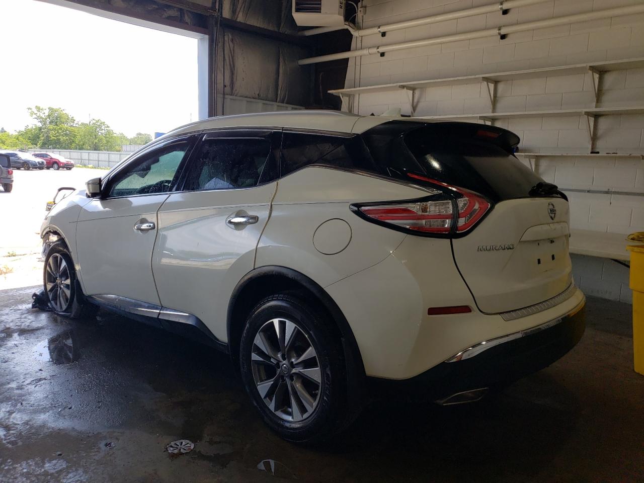 5N1AZ2MH0HN106786 2017 NISSAN MURANO - Image 2