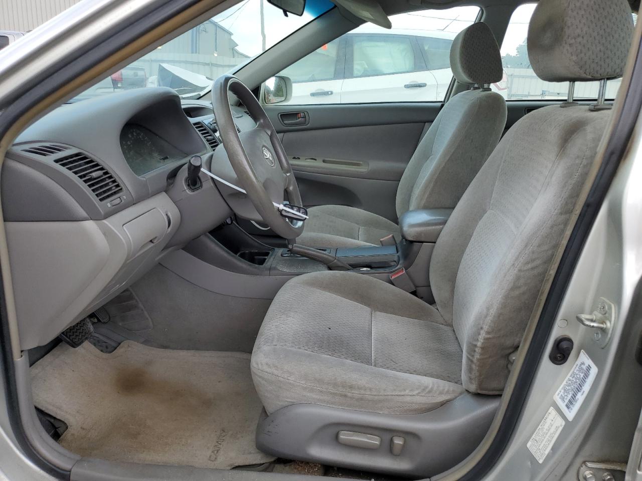 2003 Toyota Camry Le VIN: 4T1BE32K13U770940 Lot: 58066304