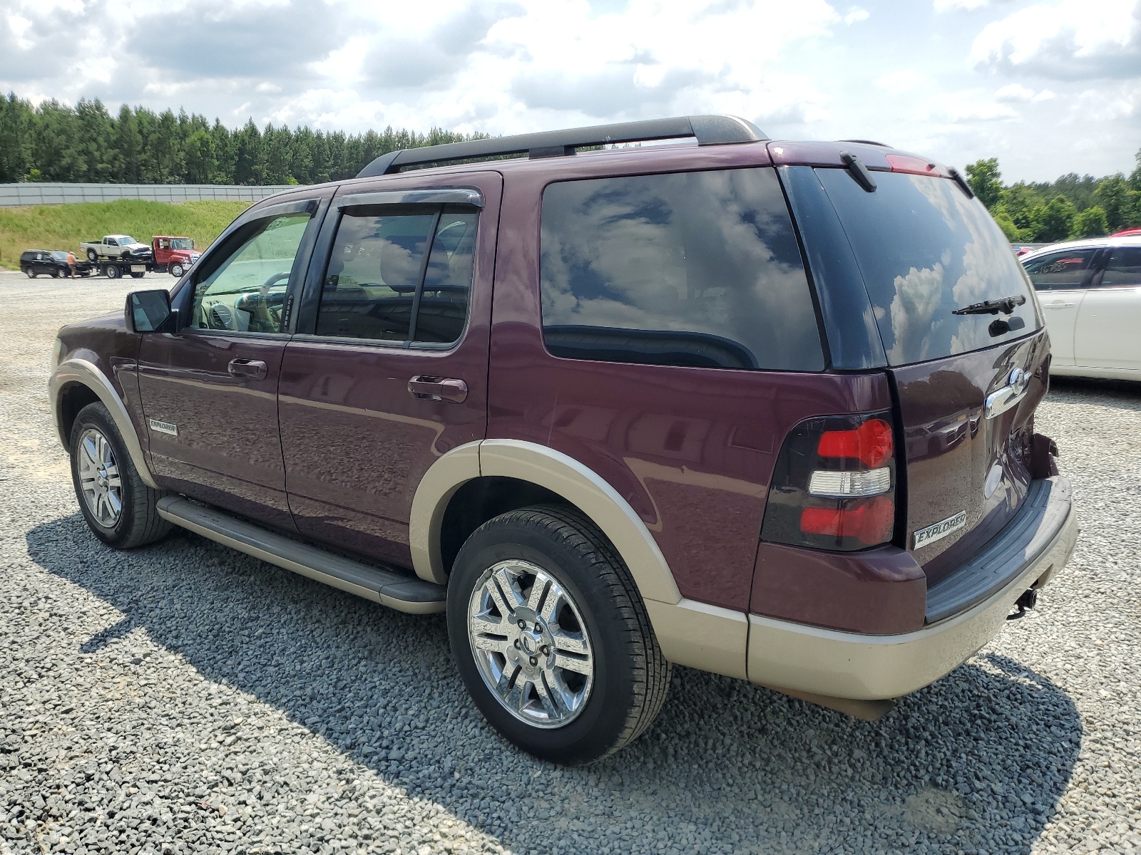 1FMEU74E28UA77834 2008 Ford Explorer Eddie Bauer