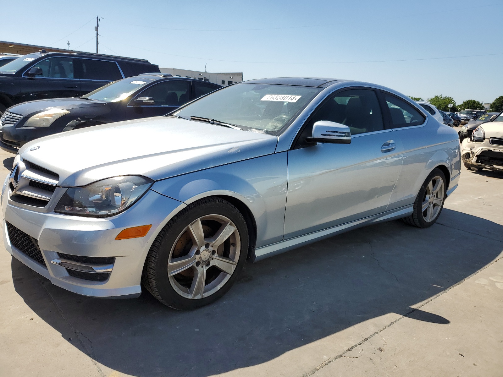 2013 Mercedes-Benz C 250 vin: WDDGJ4HB9DG043988