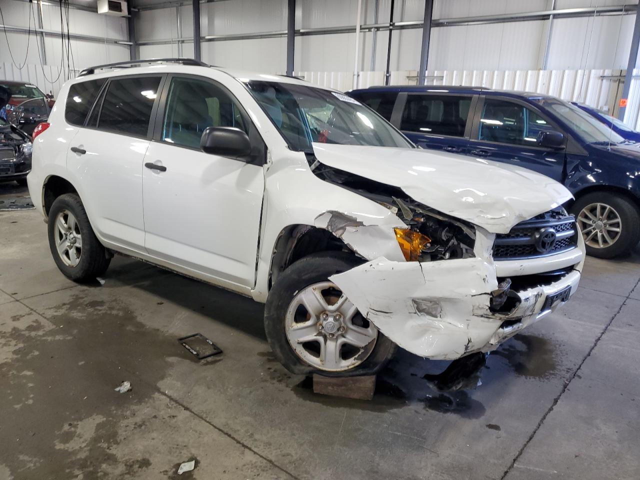 2011 Toyota RAV 4 - Image 4