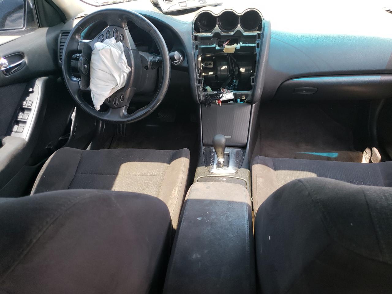 2012 Nissan Altima - Image 8