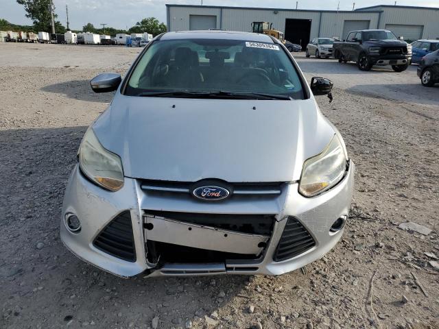  FORD FOCUS 2012 Серебристый