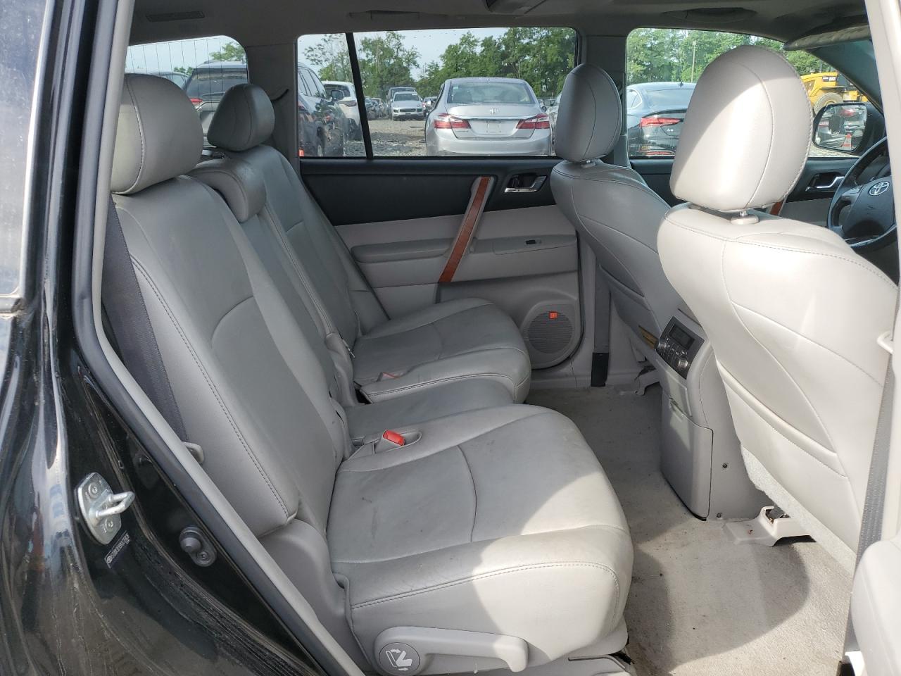 2010 Toyota Highlander Limited VIN: 5TDDK3EH9AS025828 Lot: 60695054