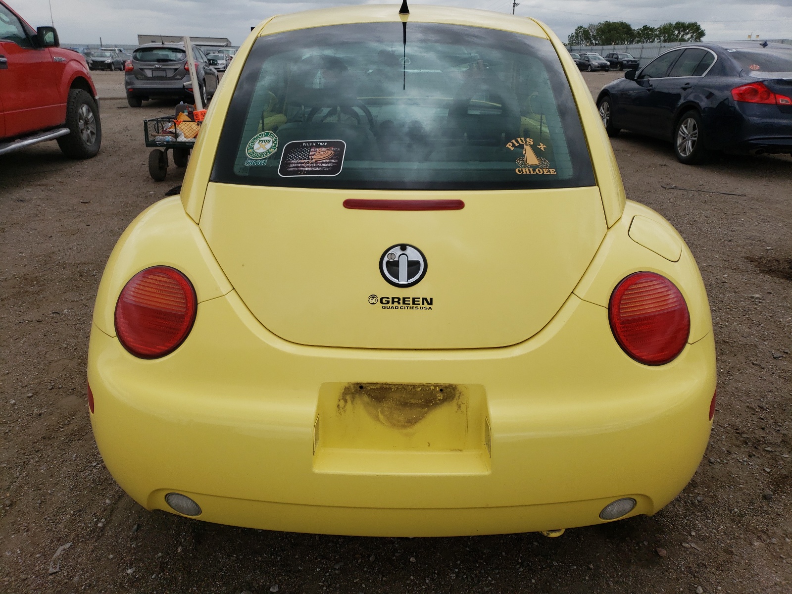 3VWCB21C61M444538 2001 Volkswagen New Beetle Gls