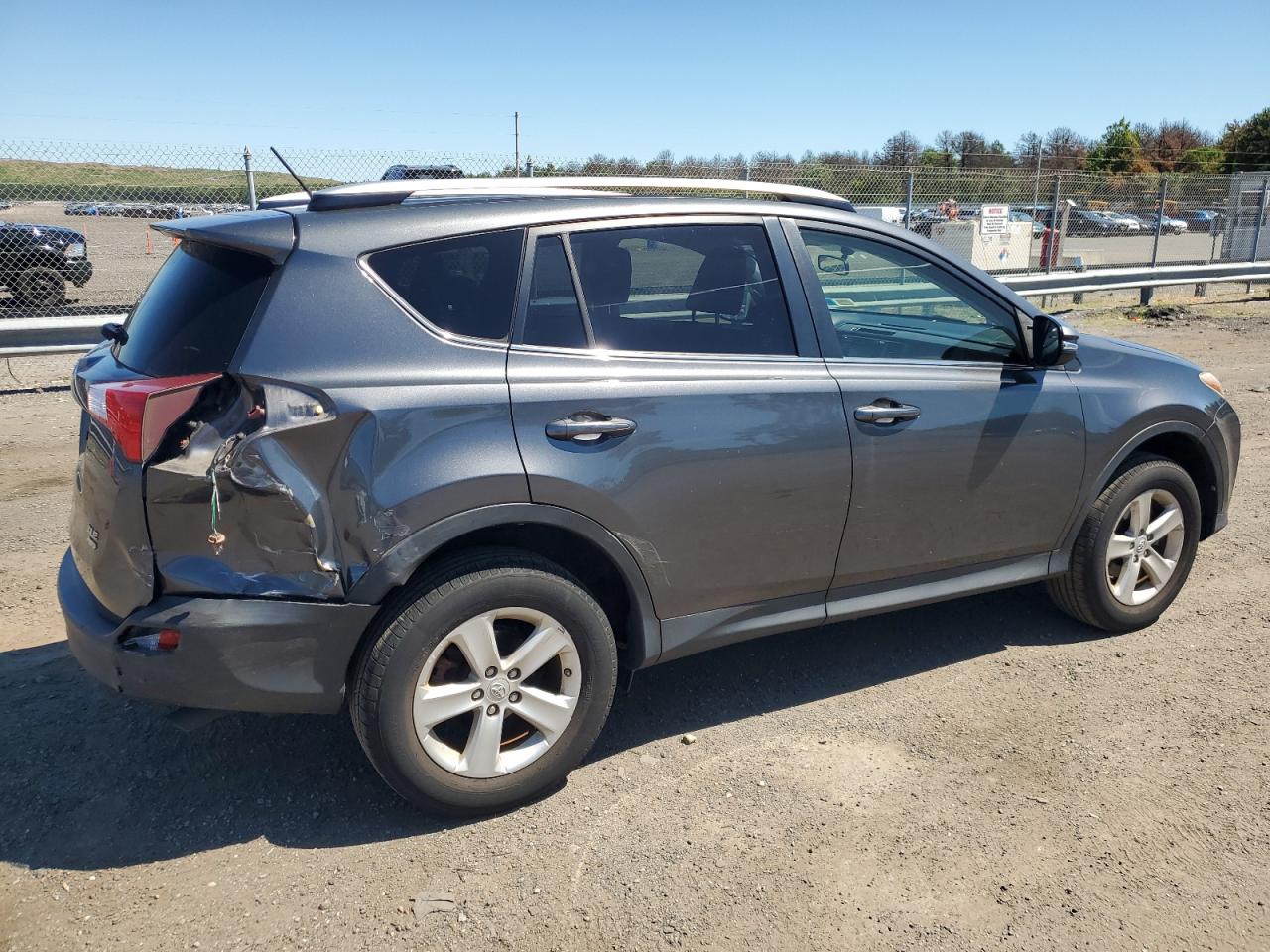 2013 Toyota RAV 4 - Image 3