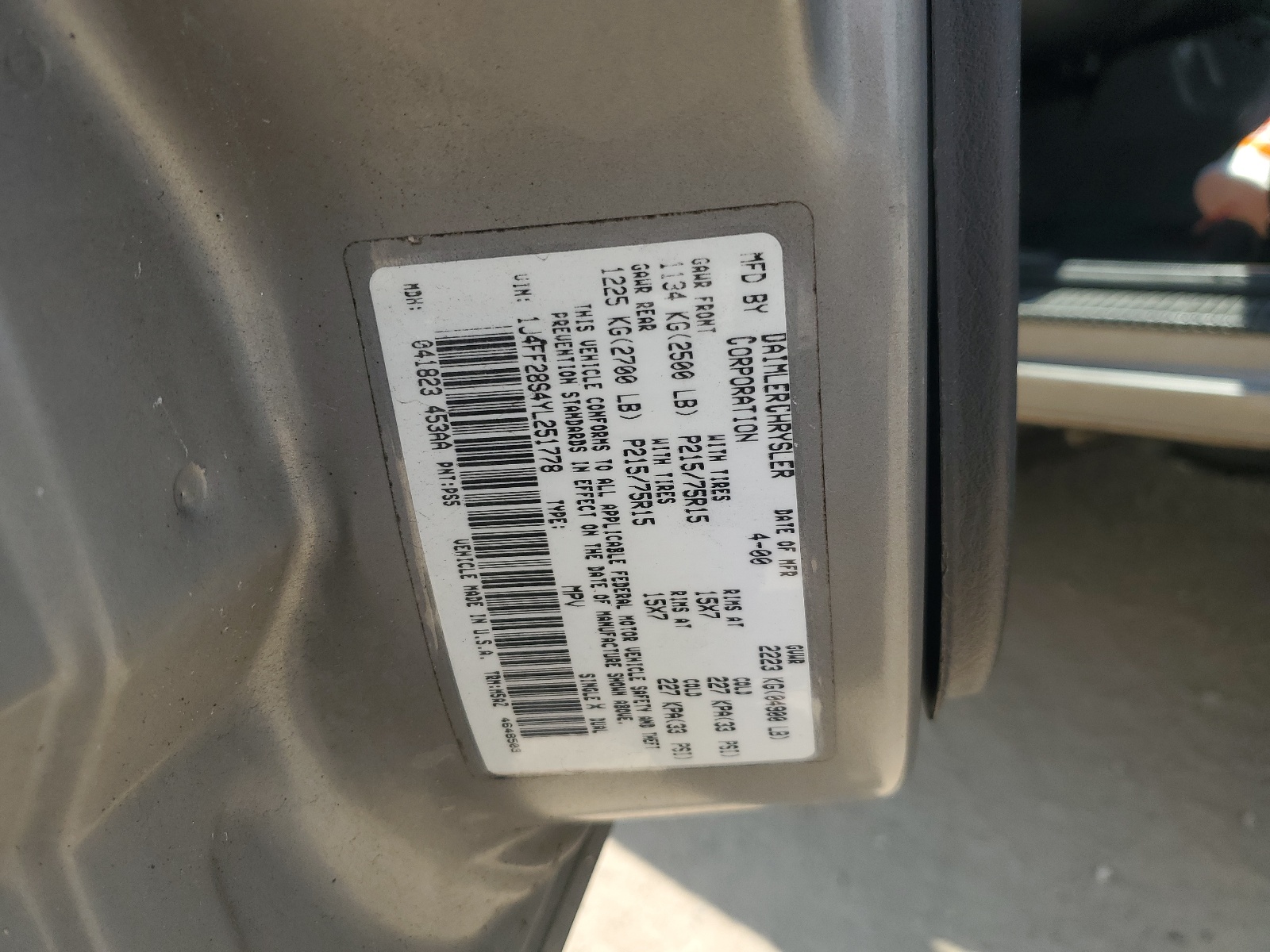 1J4FF28S4YL251778 2000 Jeep Cherokee Se