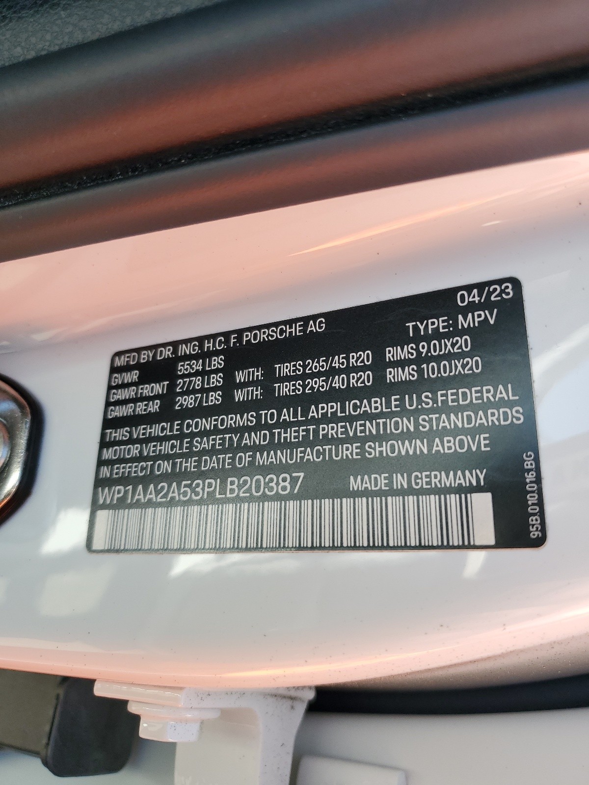 WP1AA2A53PLB20387 2023 Porsche Macan Base